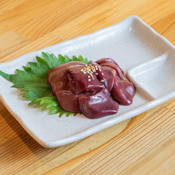 【生肝】鶏刺しの醍醐味を味わえる極上のメニューです◆800円(税込)