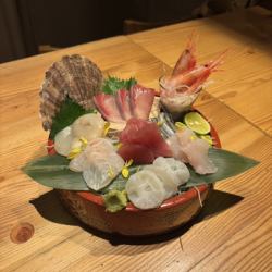 農場新鮮直送的豪華刺身拼盤