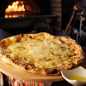 チンクオフォルマッジオ(5種のチーズ)