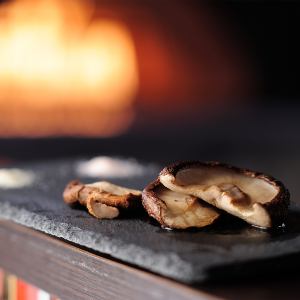 OSAKA肉厚椎茸の石窯焼き