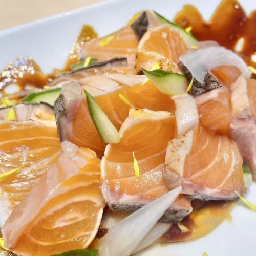 Seared salmon carpaccio with Japanese miso sauce