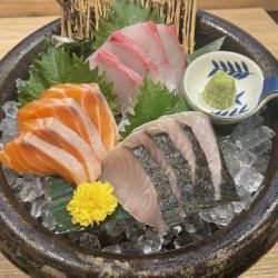 お刺身盛り合せ(3点盛)