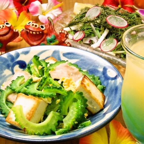 【Yuntaku套餐】海葡萄，烤鍋天婦羅，黑米飯炸玉米飯等6道菜2000日元（含稅）