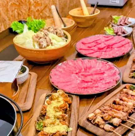 Weekdays: Unlimited time for groups of 4 or more. [All-you-can-eat and drink Miyazaki beef sukiyaki or shabu-shabu] Fridays, Saturdays, and the day before holidays: 120 minutes