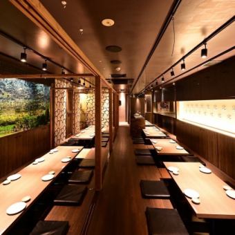 足元ゆったりくつろげる嬉しい全席掘りこたつ席★36~64・31~60名様のご宴会も可能です。