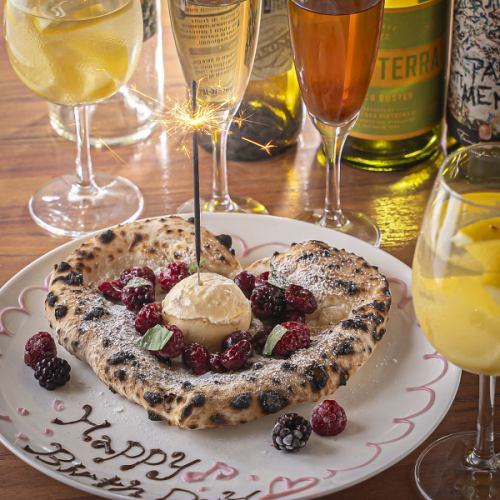 豪華★ハートのフルーツピザはサプライズにぴったり！