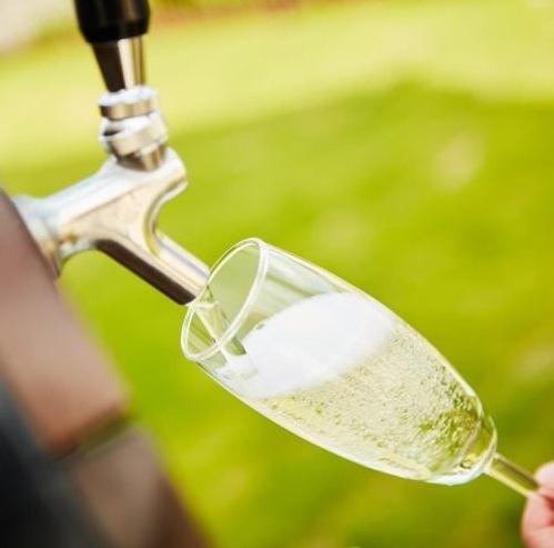 乾杯ドリンク人気NO.1！樽生スパークリングワイン