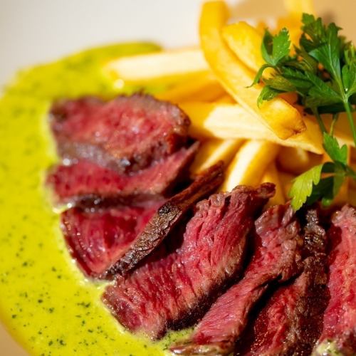 ハラミソテー　ガーリックとハーブのバタークリーム