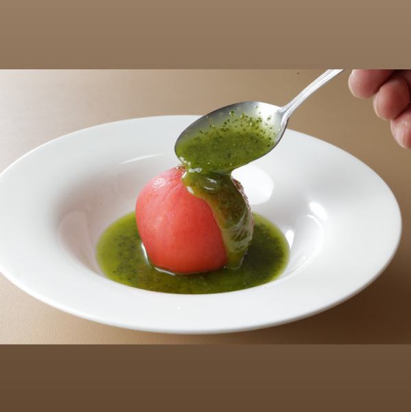丸ごとトマト　生バジルソース