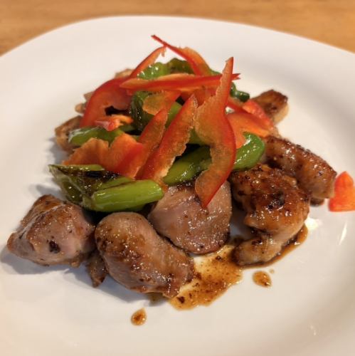 若鶏のサガリ砂肝ぼんじりのにんにく醤油炒め