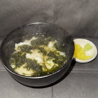Ochazuke (salmon/plum/kelp)