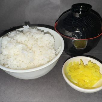 Rice set (rice, pickles, miso soup)