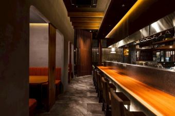 雰囲気抜群のカウンター席は7卓ご用意。デートや記念日にもおすすめです♪