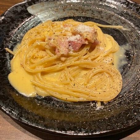 松露口味卡邦尼意麵