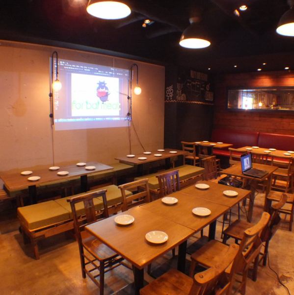 Good interior of staff self-made has been decorated, from soothing warm space ♪ normal table seating tones and wood up to the counter, available in a variety of scenes.Slightly dark calm space, so you can also adjust your seat to suit ♪ perfect number of people to enjoy a meal and Relax, please feel free to contact us ☆