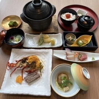【盛宴】乌虾烧伊势虾和黑毛和牛牛排怀石+高级无限畅饮9,000日元→7,500日元