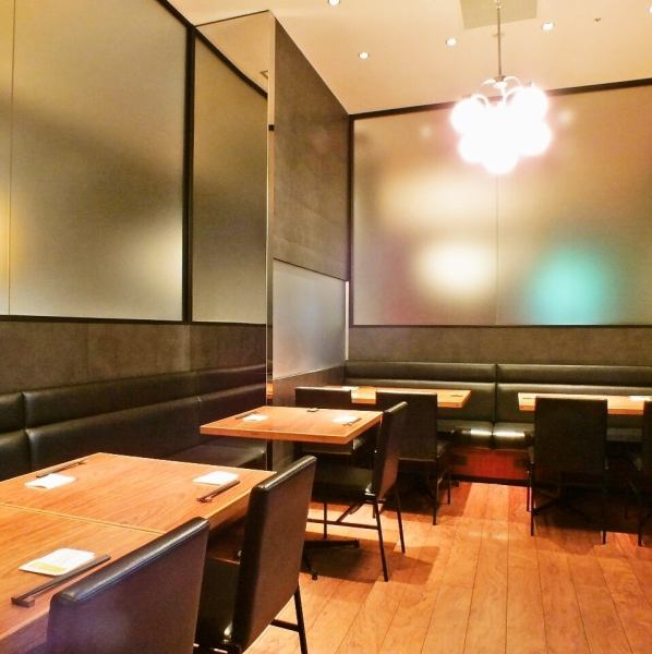 [We will prepare seats according to the number of people ♪] We have table seats, sofa seats on one side, and private room seats.You can use it according to the scene, such as entertainment and dinner parties.We look forward to your reservation.