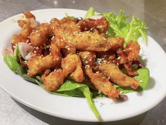 Sweet and spicy fried chicken skin