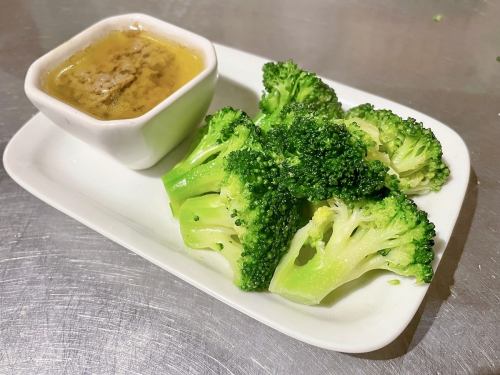 Steamed broccoli bagna cauda