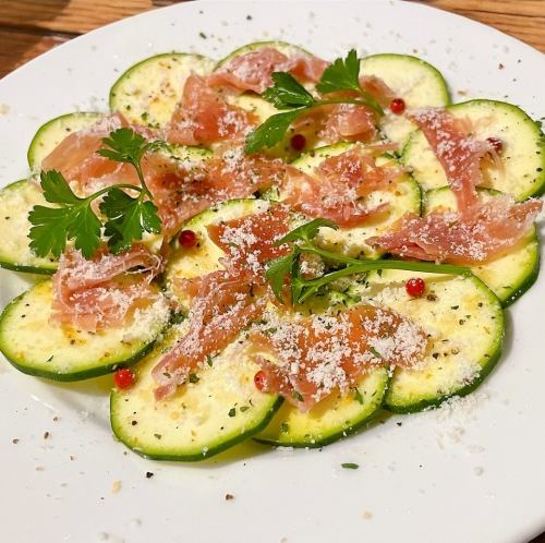 ズッキーニと生ハムのカルパッチョ