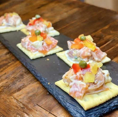 サーモンとクリームチーズのカナッペ
