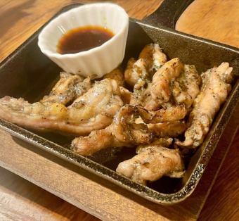 炭烤鸡胸肉佐柚子醋酱