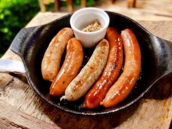 5种香肠配全麦芥末