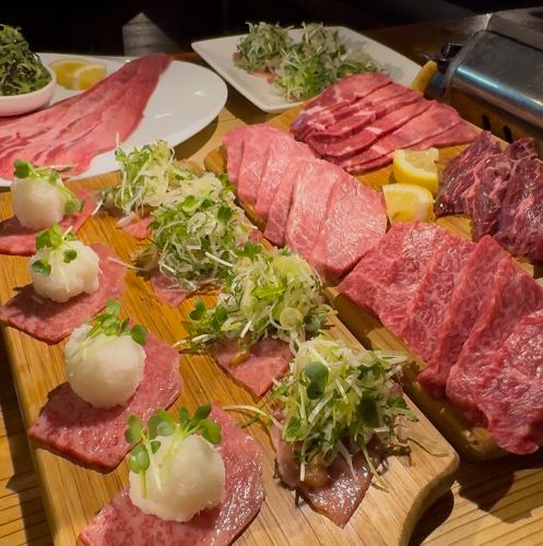 You can also enjoy A5 rank Japanese Black beef.