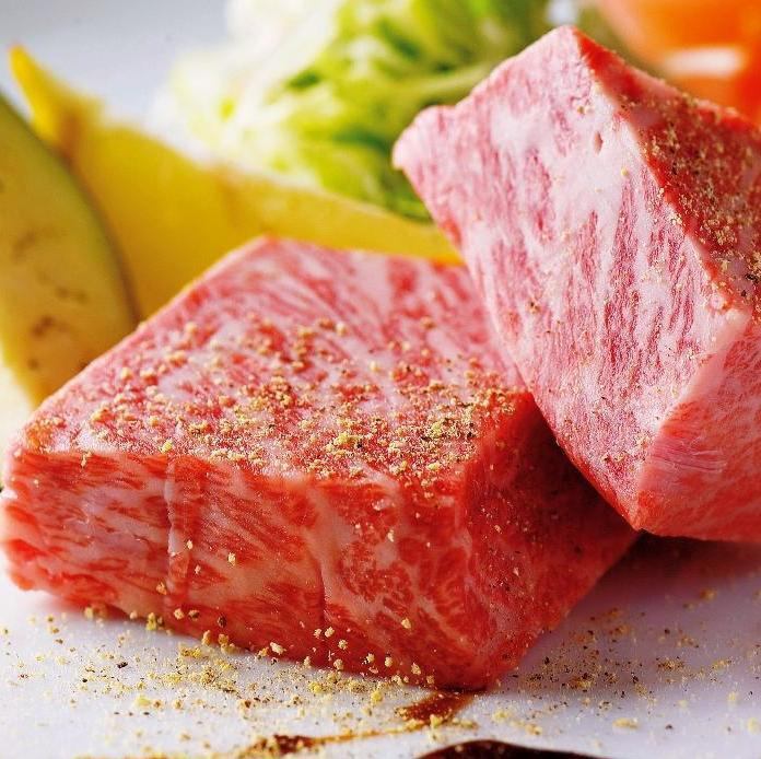 小倉駅徒歩5分◎贅沢な創作焼肉を堪能できる【うっしっし】