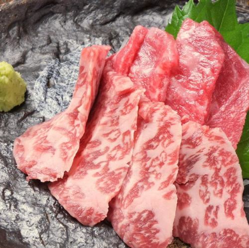 生黒毛和牛 刺身