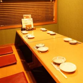 We have a private room for digging a tatami room! We will prepare a semi-private table room according to the scene ♪ Please feel free to contact us!