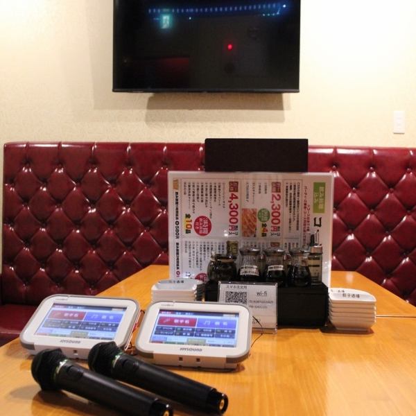 B1は、カラオケルームです！最大15名様ほどまでご利用可能で、カラオケルーム専用の飲み放題付パーティーコースも多数ご用意◎