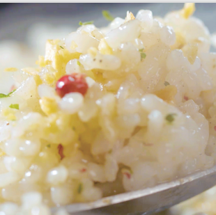 上質な和牛脂で作るガーリックライス