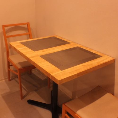 A simple table for two to enjoy an elegant meal