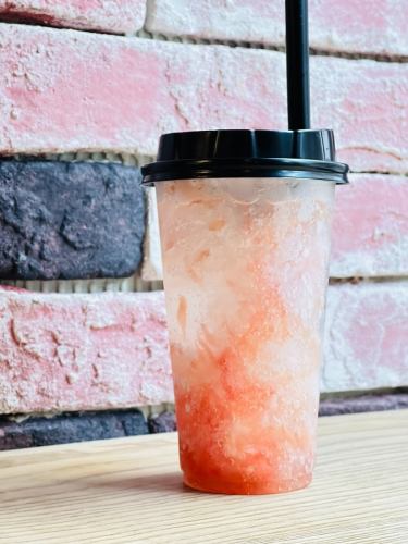 Fresh fruit soda (grapefruit)