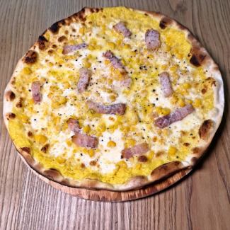 ペコリーノ・ロマーノチーズと北海道産とうもろこしとパンチェッタのピッツァ