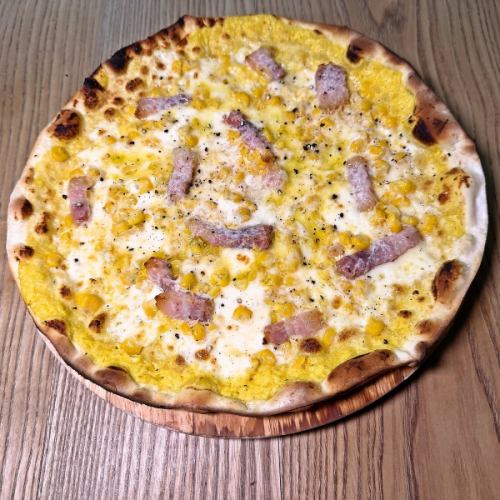 ペコリーノ・ロマーノチーズと北海道産とうもろこしとパンチェッタのピッツァ
