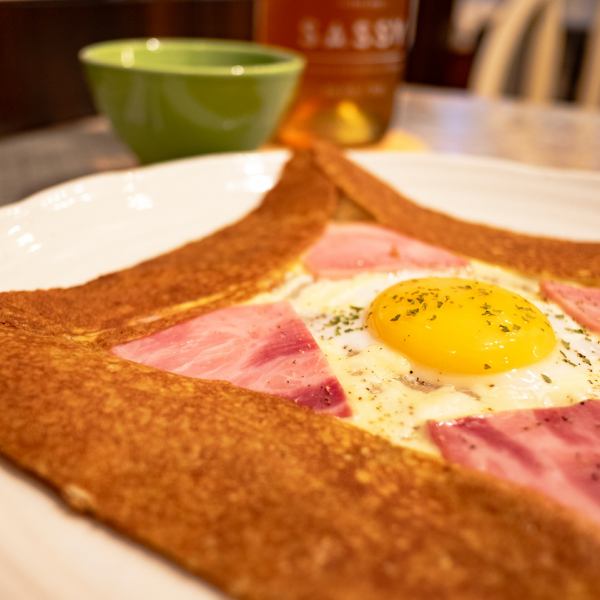 请随意享用国王饼 ◇ 与午餐酸橙一起享用美味的国王饼。午餐套餐1,760日元（含税）