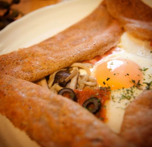 你好！🇫🇷
2025/10/18(星期六)🍂

煎饼专卖店“Crêperie Lupo”宿川店🏠
虽然今天是星期六，但我们仍然供应午餐、咖啡和晚餐🍽️
咖啡厅营业至下午 4:00（最后点餐时间为下午 3:00）
————————————
☆今日营业时间☆
☀️午餐 11:30-14:00
☕️咖啡厅：午餐结束后 - 16:00（最后点餐时间 15:00）
🍴晚餐 18:00-21:00（最后入场时间 20:00）
————————————
可丽饼回购
西宫市相生町7-12
https://www.shukugawa-repos.com/
#阪急神户线宿川站向北步行3分钟

*可在线预订（预订截止至前一天17:00）
（午餐预订接受时间为11:00至13:30，晚餐预订接受时间为17:30至19:30。）（开放前30分钟可预约）
https://creperie-repos.owst.jp/
————————————
#Crelie报告
#creperierepos
＃法式烧饼
#galette
＃苹果酒
#cidre
＃法国
#france
＃法国美食
#布列塔尼
#bretagne
#breizh
#加莱特专卖店
＃午餐
#宿川
#宿川午餐
#西宫
#西宫午餐
#骑士国王饼
#厨车
#我想与喜欢加莱特的人联系
#加莱特午餐
#加莱特咖啡馆
#国王晚餐
#米粉薄饼