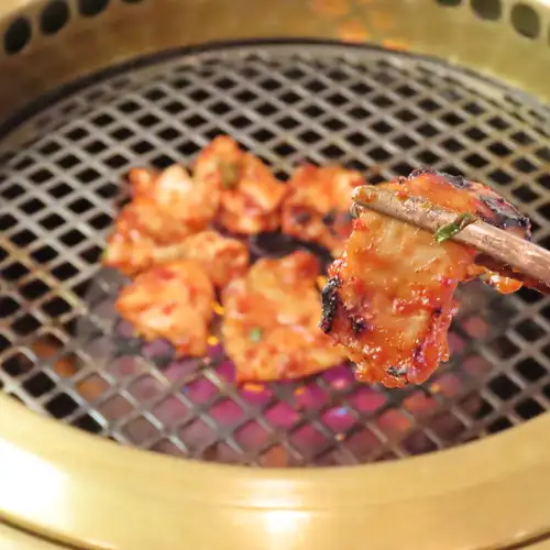 Enjoy delicious yakiniku at reasonable prices!