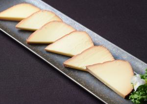 自家製スモークチーズ　