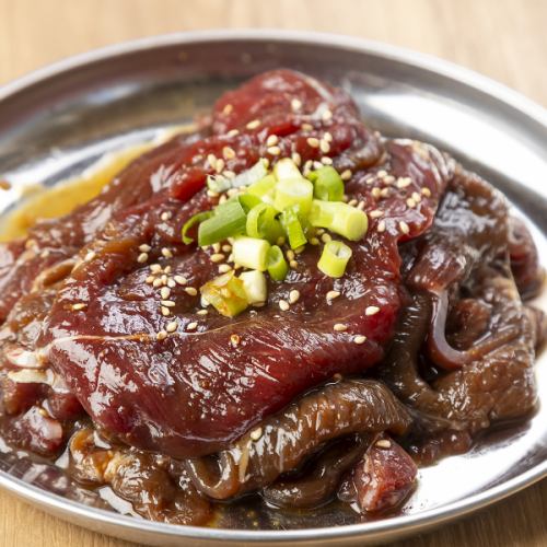 ◇◆当店自慢のお肉◆◇肉質が柔らかく豊かな風味！特上ラム　1480円（税込）