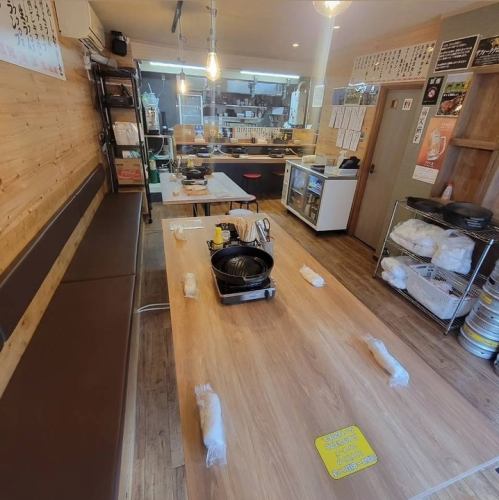 地元のご友人との時間にぴったりな席です。アットホームな雰囲気で、楽しい会話とおいしい料理をお楽しみください。