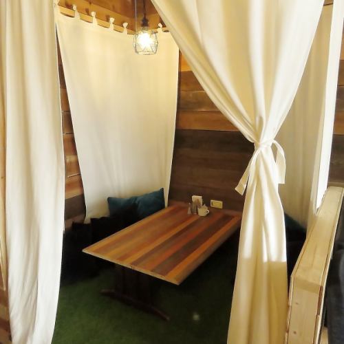 1 seat limited glamping seat