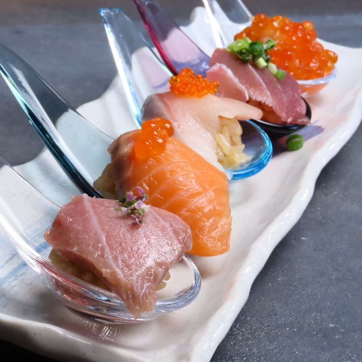 We recommend the Renge Sushi, which uses fresh fish! It looks great too!