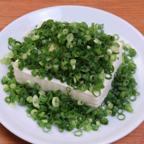 Cold Tofu Covered with Green Onions