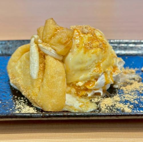 揚げ餅と黒蜜きなこバニラ