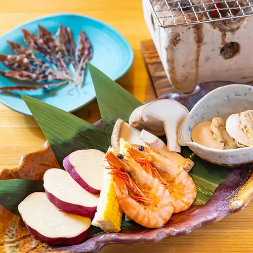 名物料理を揃えたコースで楽しむ旬の味覚と飲み放題