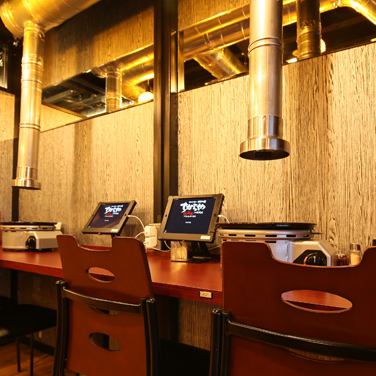 Enjoy yakiniku at the counter until a date or banquet.Our shop is a smokeless roaster, so ventilation measures are perfect.You can eat safely at the counter.