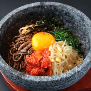 돌솥 비빔밥